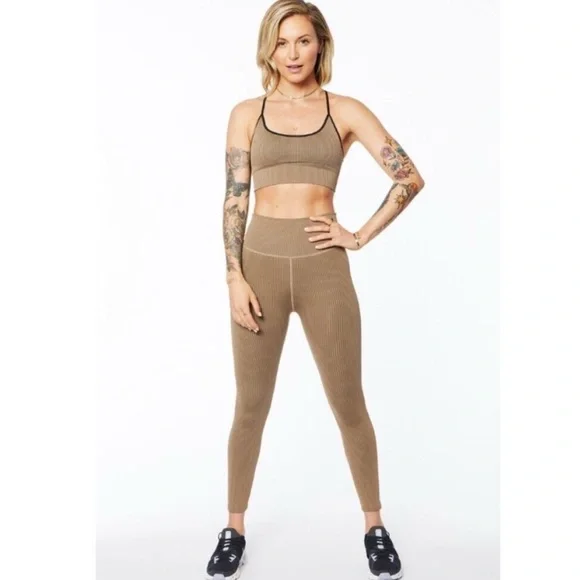 Good American Ribbed leggings - Picture 2 of 10